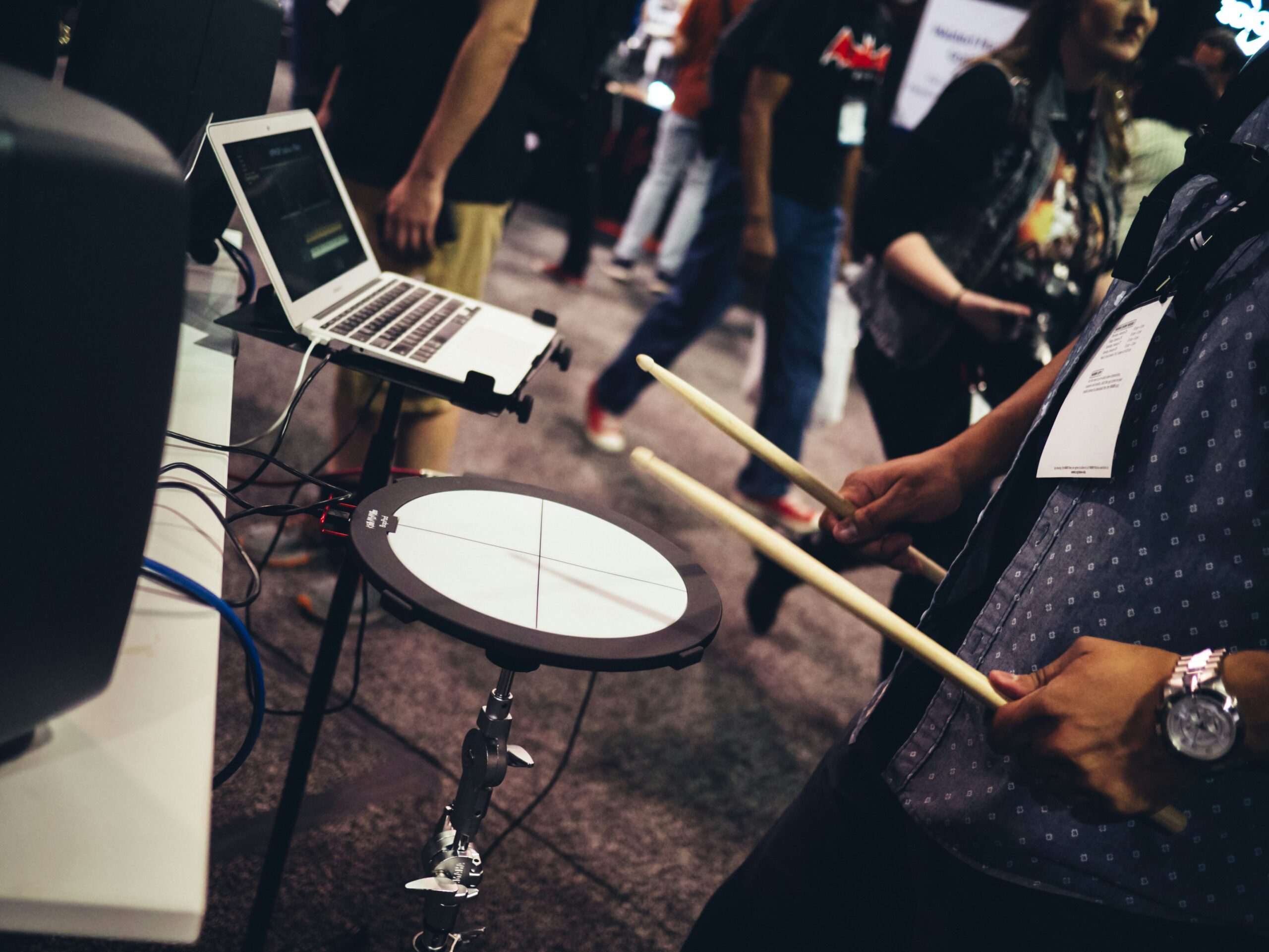 E-Drum Sets für kleine Wohnungen