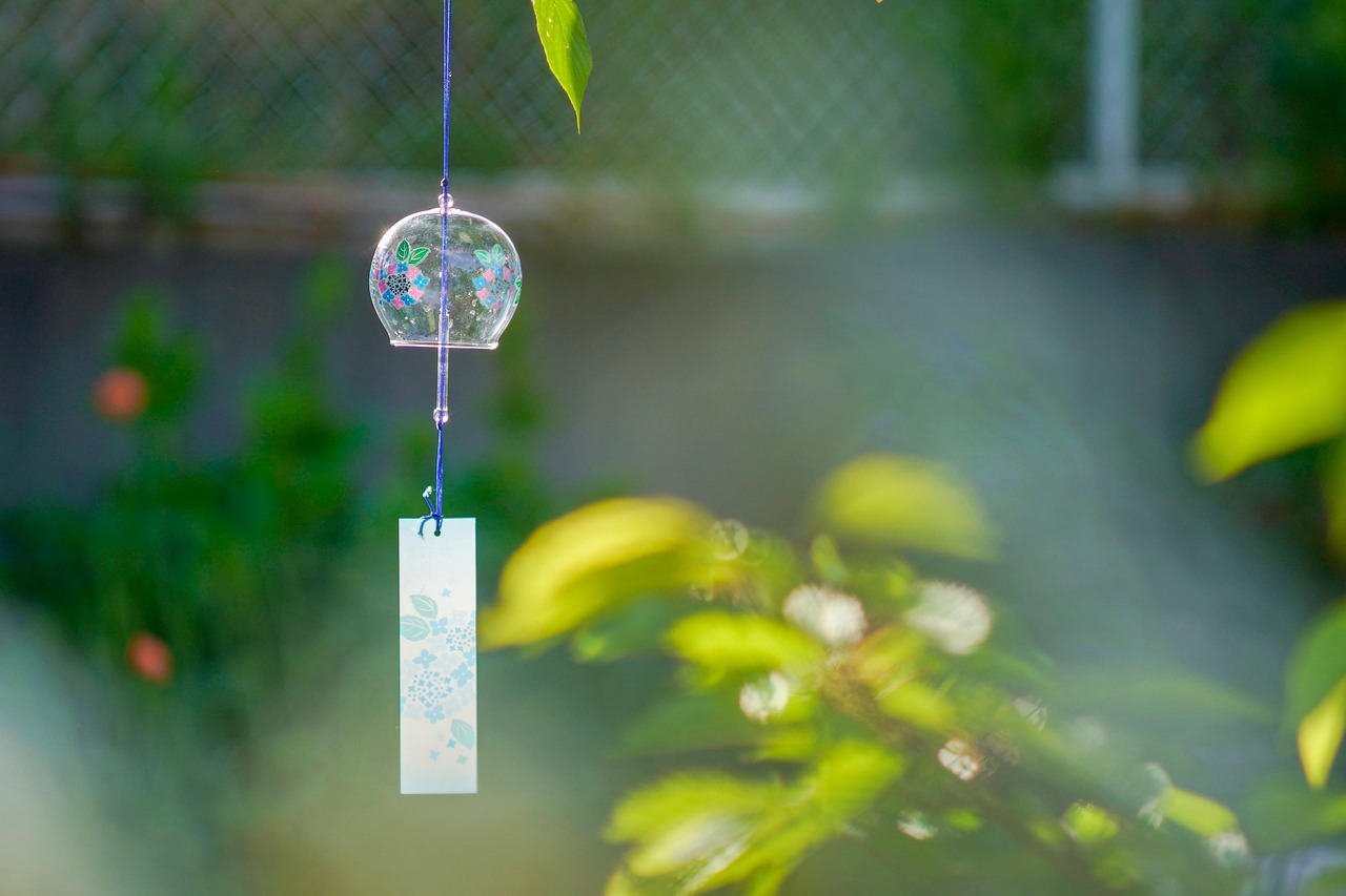 Vier Jahreszeiten zum Aufhängen: Warum diese Fame Wind Chimes mehr können als Deko
