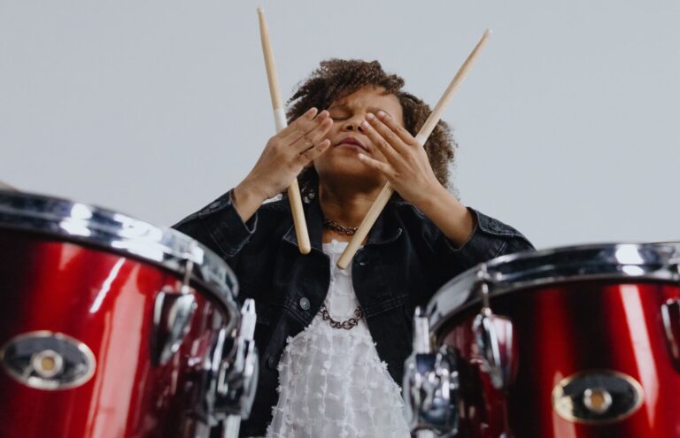 Silent Drumming: 5 Wege zu weniger Lautstärke ohne Spielspaßverlust